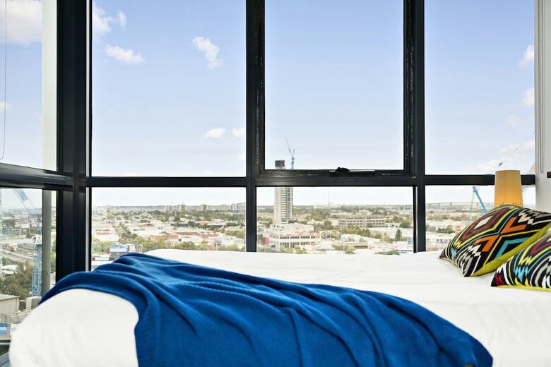 Zee, 2bdr Southbank Apartment