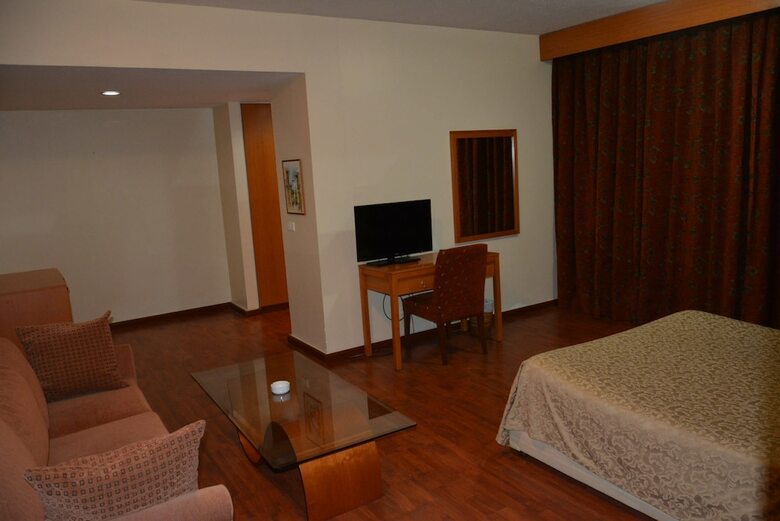 Monteverde Hotel