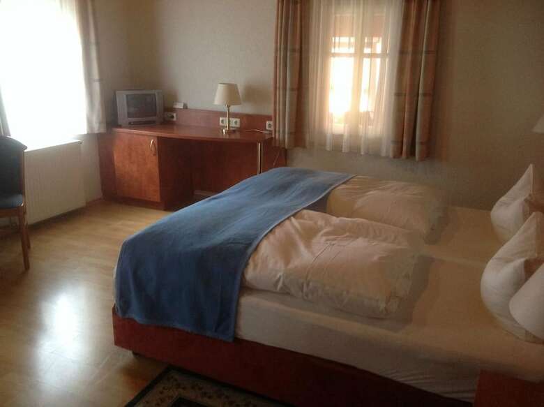 Hostal Pension Altstadt Garni