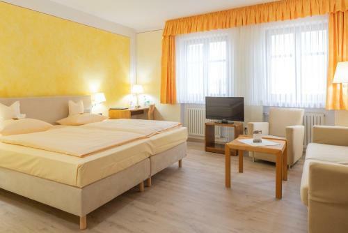Hostal Goldener Schwan Hotel Garni
