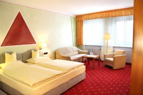 Hostal Goldener Schwan Hotel Garni