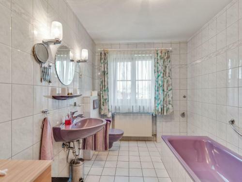 Cozy Apartment In Steingaden With Terrace