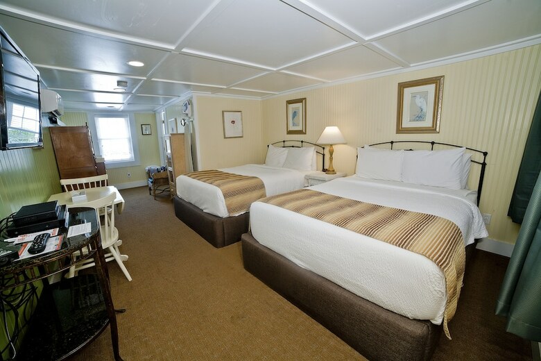 Apartamentos Georgianne Inn & Suites