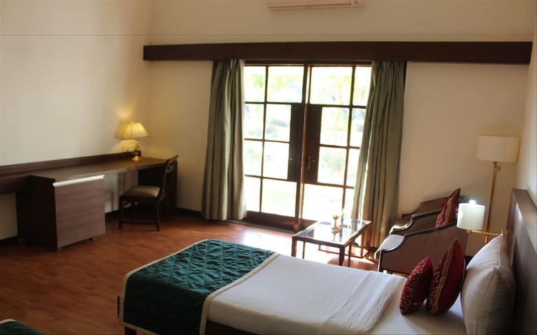 Hotel Mint Bundela Resort