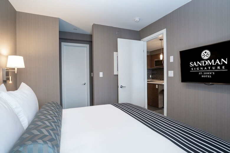 Sandman Signature St. John's Hotel