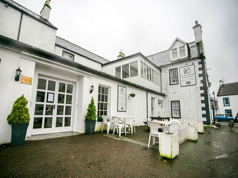 The Murray Arms Hotel