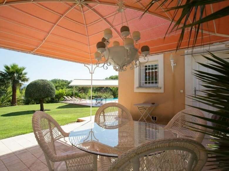 Hotel La Tarentane