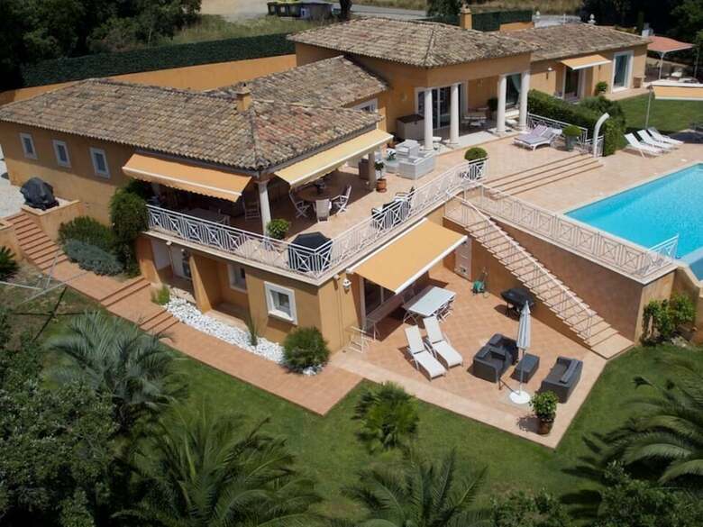 Hotel La Tarentane