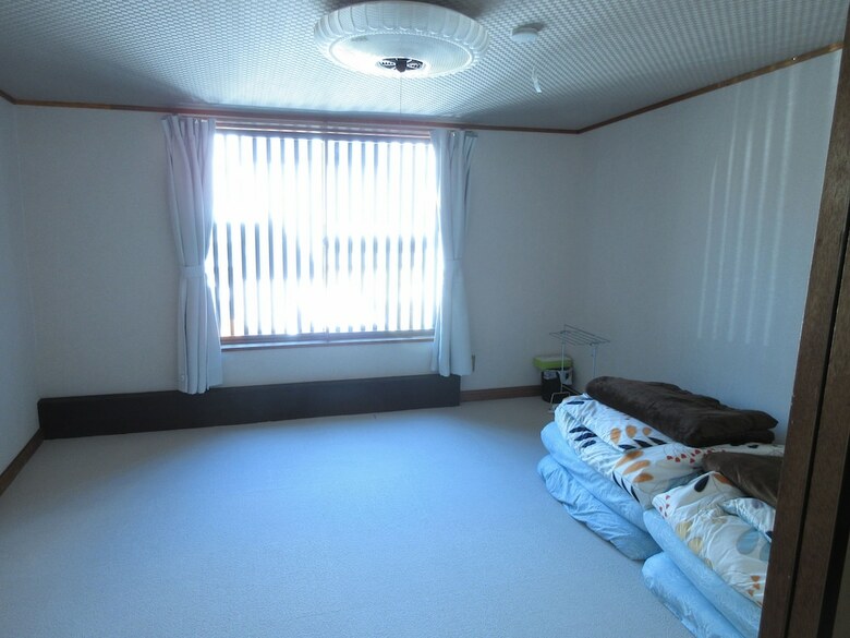 Hostal Tsushima Guest House - Hostel