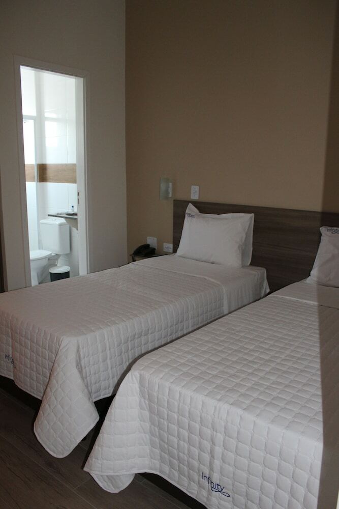 Hotel Infinity