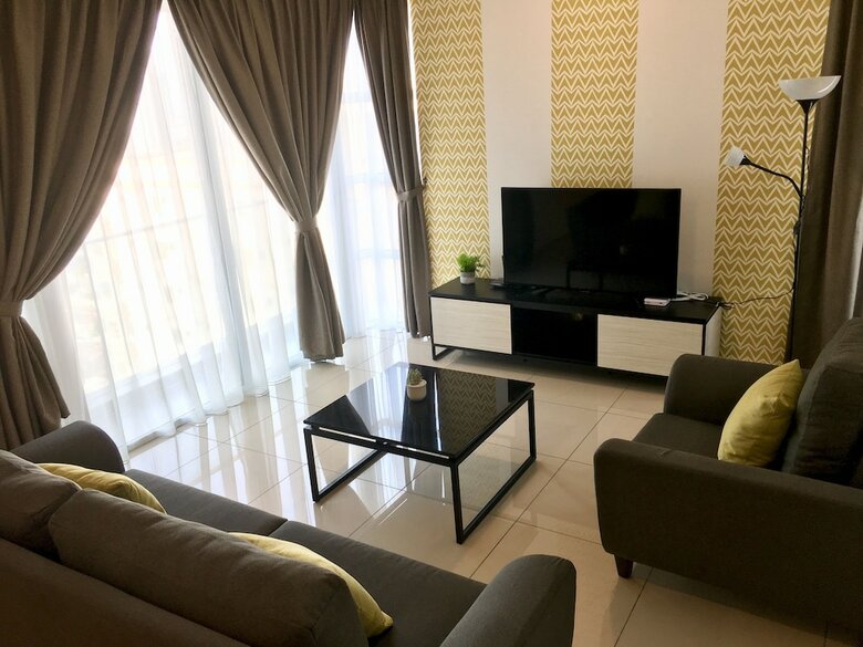Apartamentos Pinnacle Tower Johor Bahru