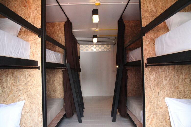 Hostal Vitamin Sea Hostel Phuket