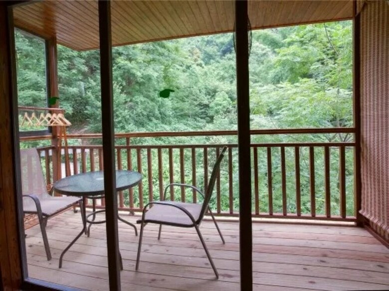 Hostal Bluesky Hotel & Resort