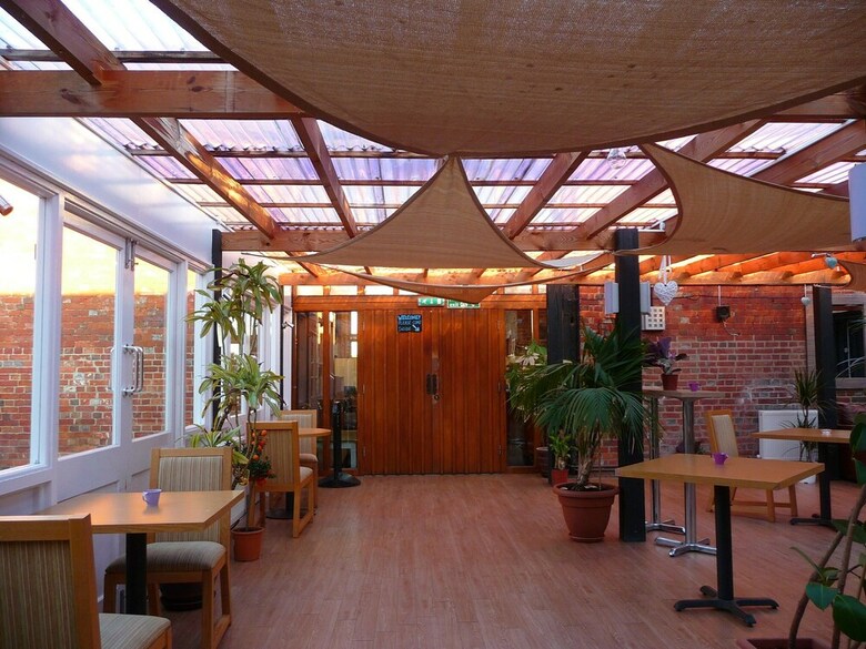 Posada Willow Barn Hotel & Restaurant