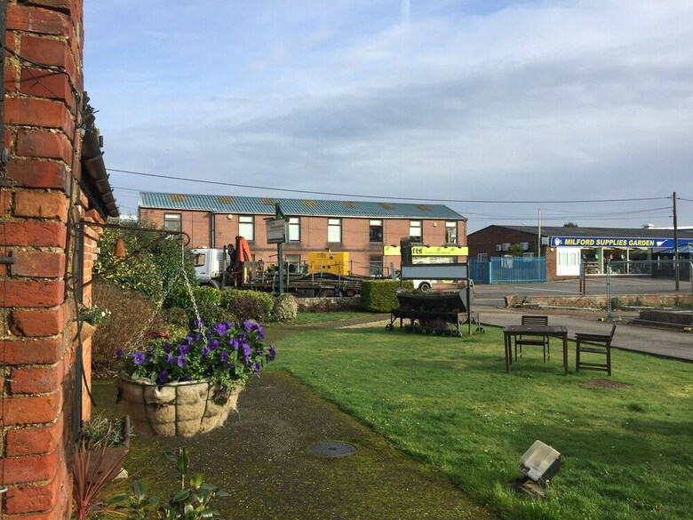 Posada Willow Barn Hotel & Restaurant