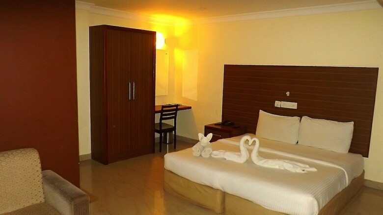 Castle International Premium Hotel