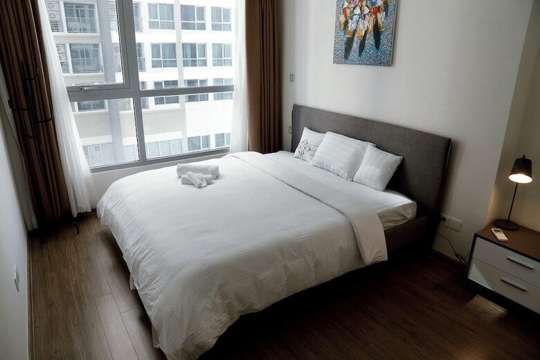 High-floor River-view Apartment