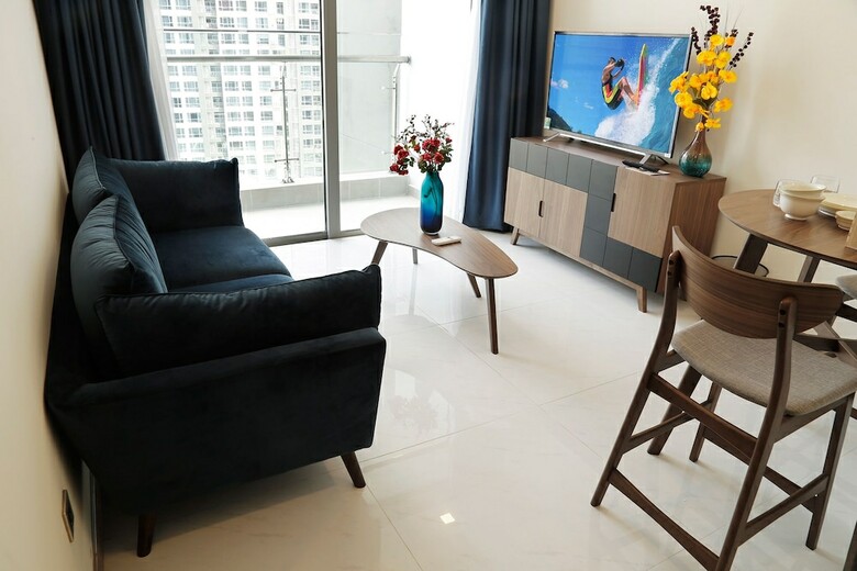 High-floor River-view Apartment