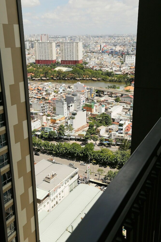 High-floor River-view Apartment