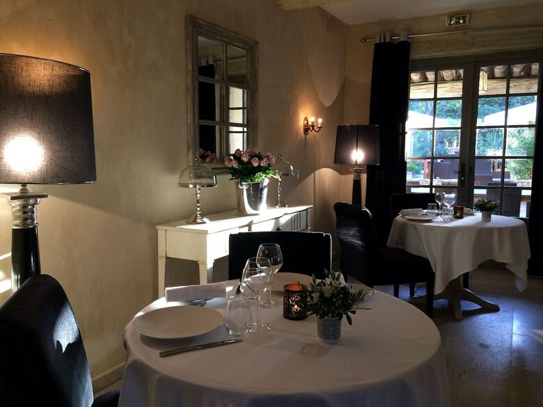 Hotel Hostellerie Le Roy Soleil