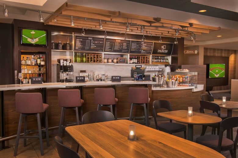 Hotel Courtyard By Marriott Columbia