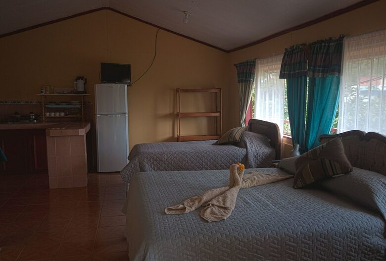 Hummingbird House B&B