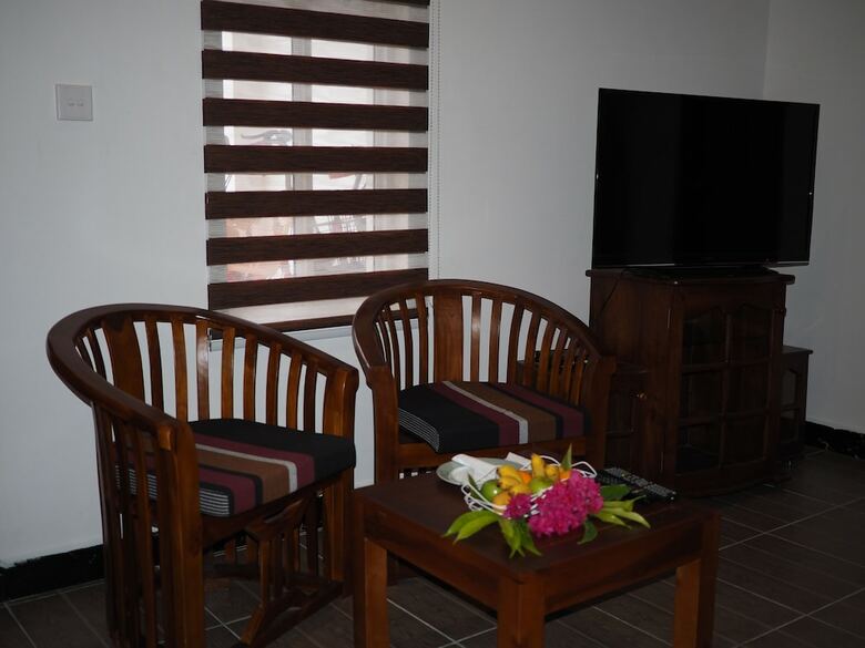 Hotel Equator Homestay