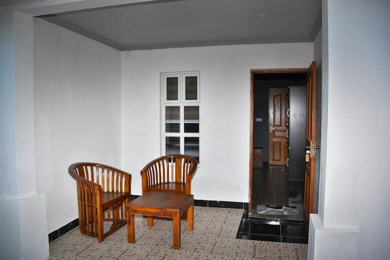 Hotel Equator Homestay
