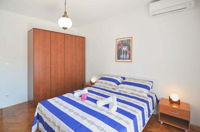 Apartamentos Marjan Park