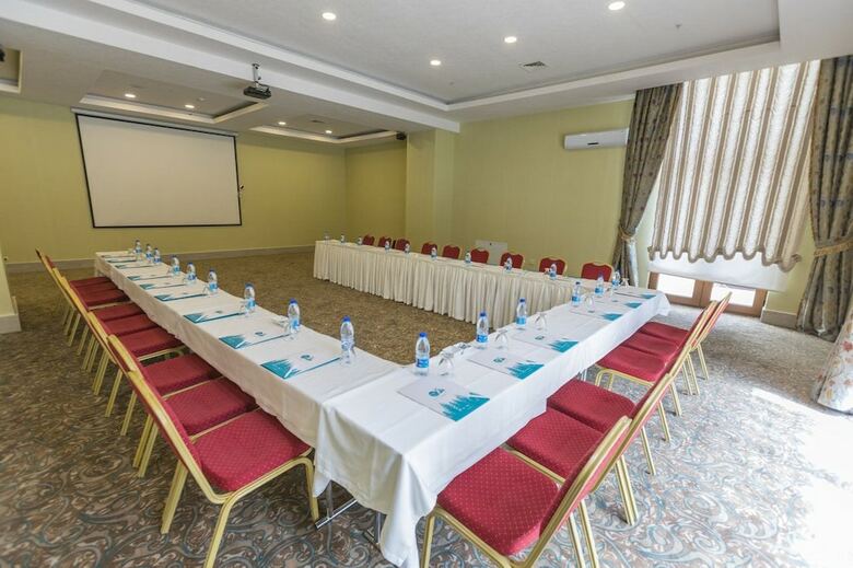 Grand Aga Hotel