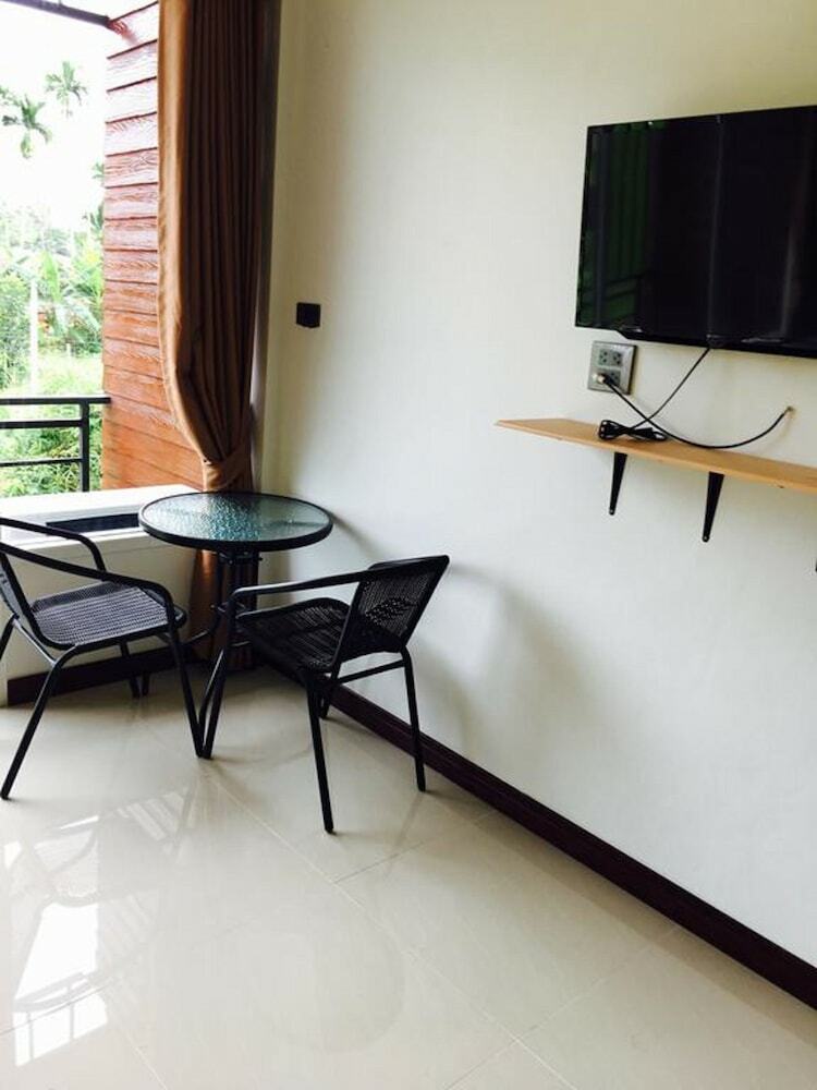 Hotel Baan Suan Punpaka Resort