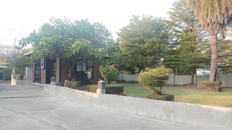Hotel Ploy Resort