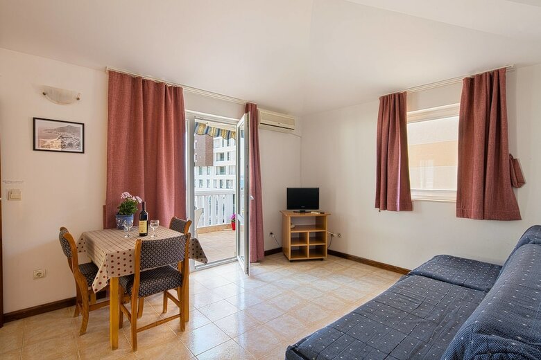 Apartments Villa Maslovar
