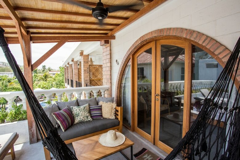 Abdi Hotel & Bungalow