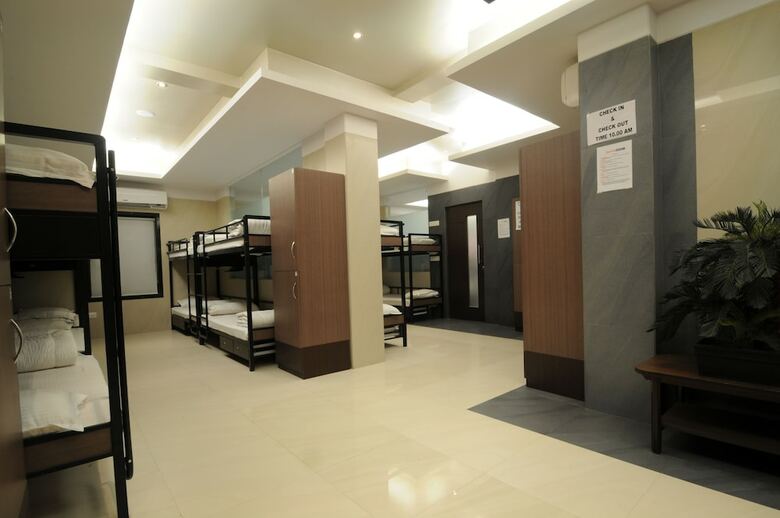 Hostal Jayaleela Dormitory