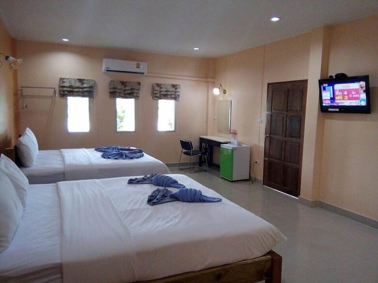 Hotel Naris Phuview Resort