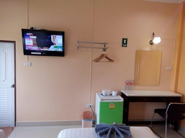 Hotel Naris Phuview Resort