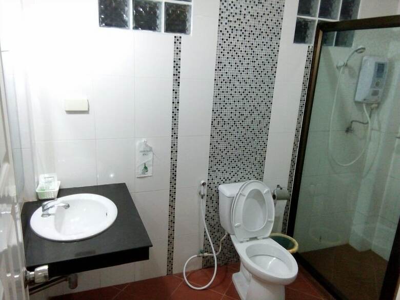 Hotel Naris Phuview Resort