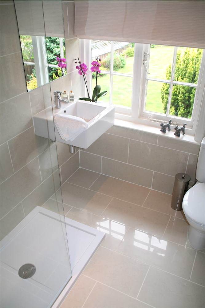 Heath Close B&B