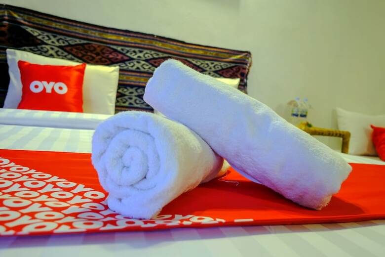 Oyo 1835 Surya Mandalika Hotel