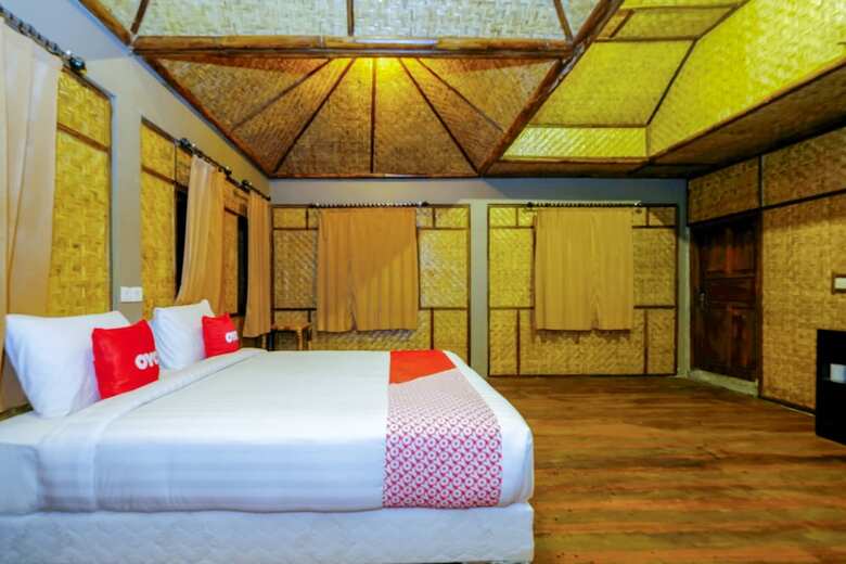 Oyo 1835 Surya Mandalika Hotel