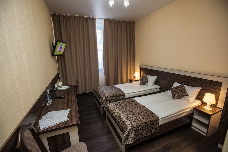 Fox Hotel