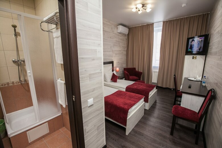 Fox Hotel