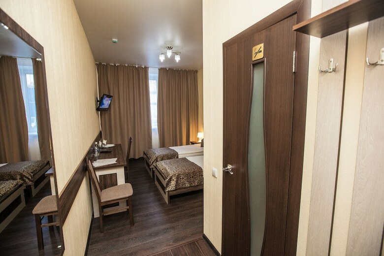 Fox Hotel
