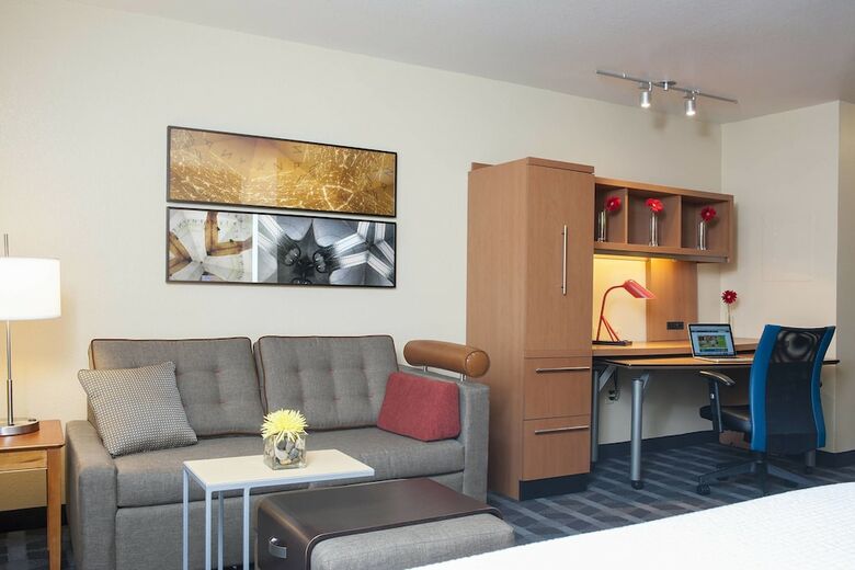 Hotel Towneplace Suites By Marriott Indianapolis Park 100