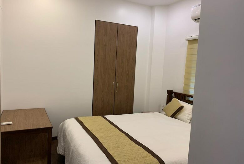 Carlton Hotel