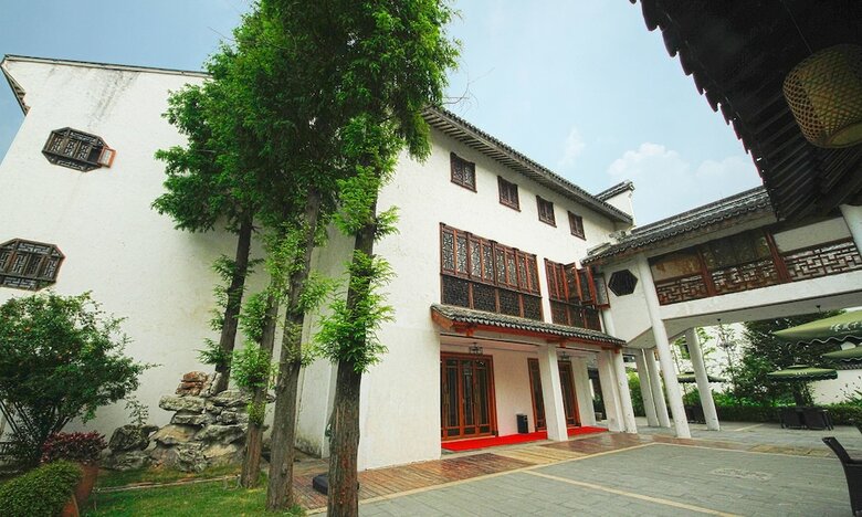 Posada Jiaxing Zitaoxuan Inn