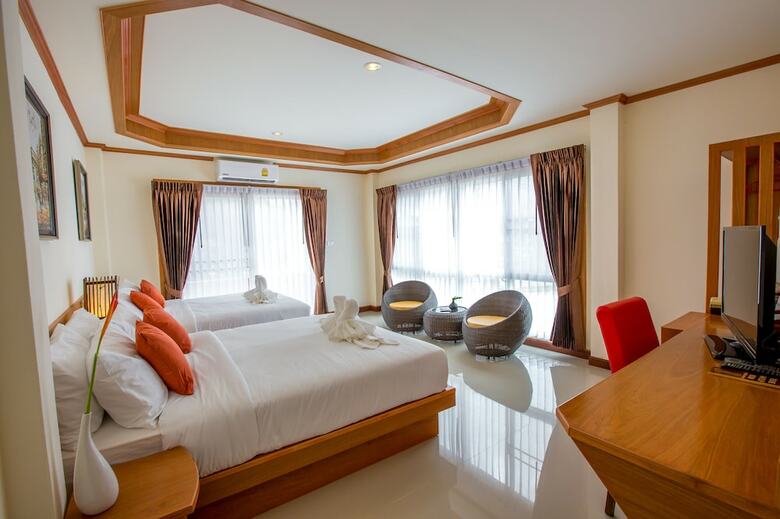 Hotel Phurua Inn