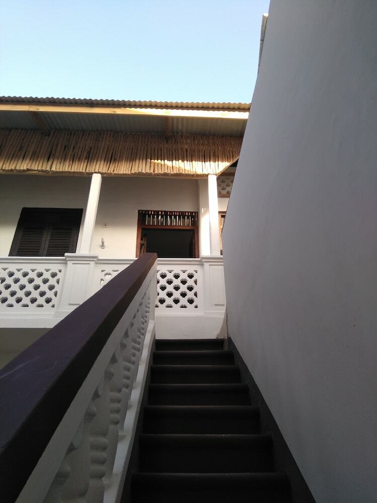 Hostal Zlife Hostel