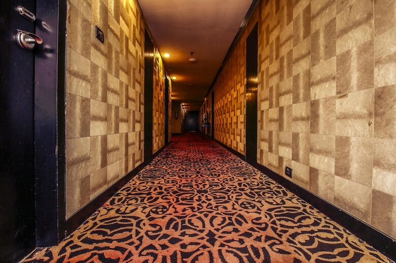 Hotel Mint Ebony